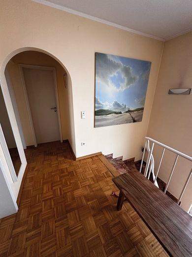 Einfamilienhaus mit Einliegerwohnung und viel Platz (Nutzfläche), 6 Zimmer, Bad Dürkheim – Blick Treppe nach unten