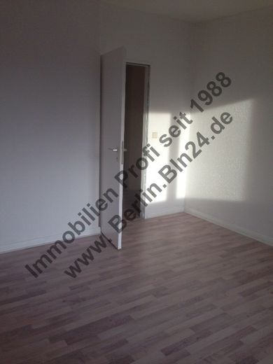 Mietwohnung -- + Nähe S-Bahn+Süd-Balkon+Wannenbad – BbFoto 3