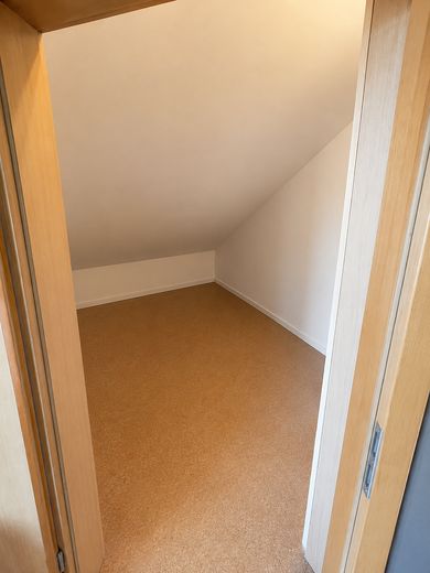 Sehr sonniges Holzhaus, KfW60, Isny-Großholzleute, EG barrierefrei, – Ankleide Schlafzimmer 1 DG