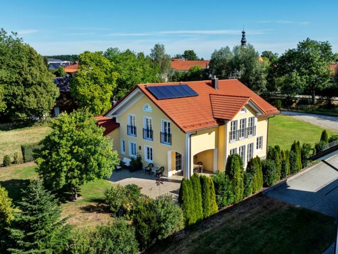 Toscaanse flair & weids uitzicht – modern pand op 1.408 m² grond // Belegging op basis van vruchtgebruik – Foto 1