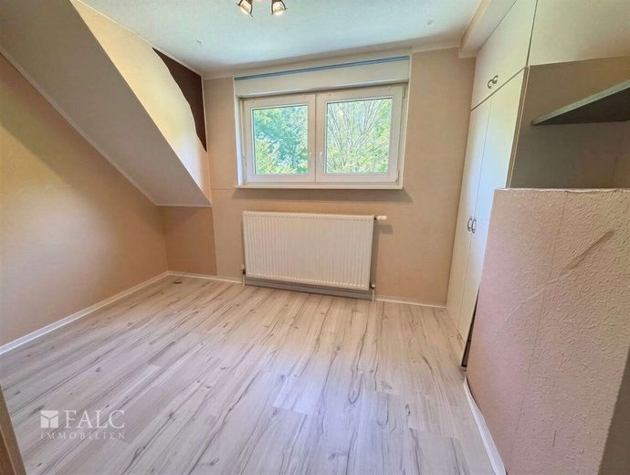 Einfamilienhaus in begehrter Lage von Marl. – Büro OG