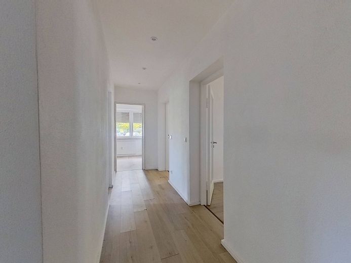 ** Moderne 4-kamer-begane-grondwoning met terras&daglichtbad in Roding ** – Flur