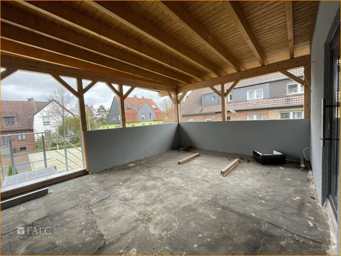 Perfektes Zuhause: Freistehendes Einfamilienhaus- und Mehrgenerationen-Domizil – Dachterrasse