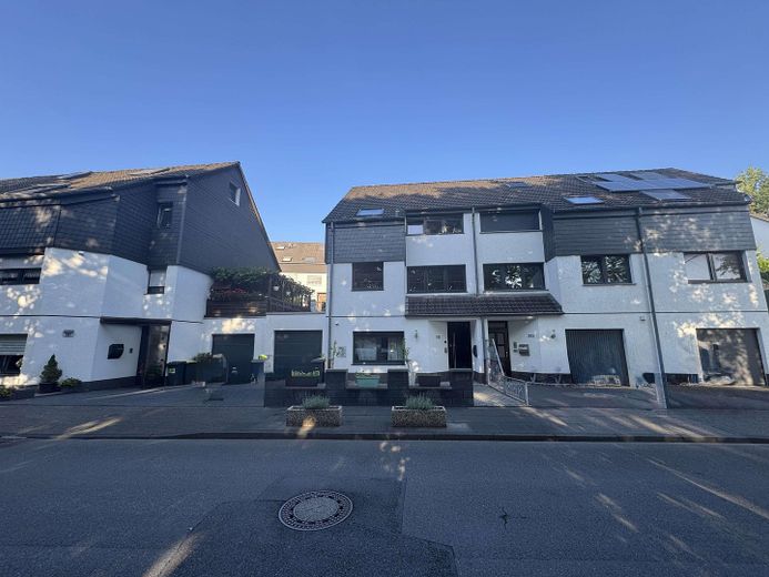 Liebevoll modernisiertes EFH, EEK B, mit Terrasse, Dachterrasse & Garage – Foto 4