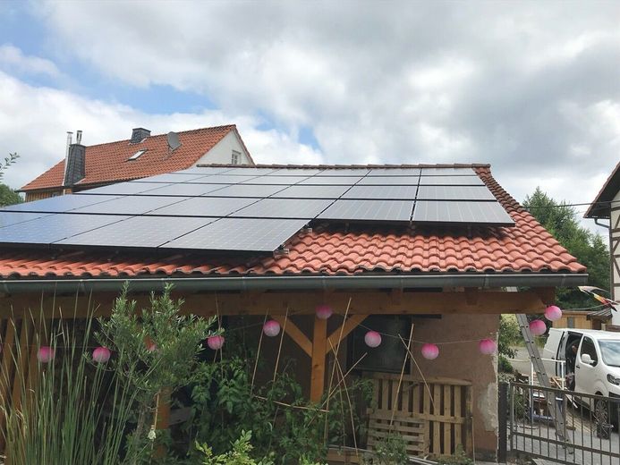 Familienfreundliches, energieeffizientes Wohnhaus mit Holzanbau, PV &amp; Wärmepumpe – Gemünden - 1