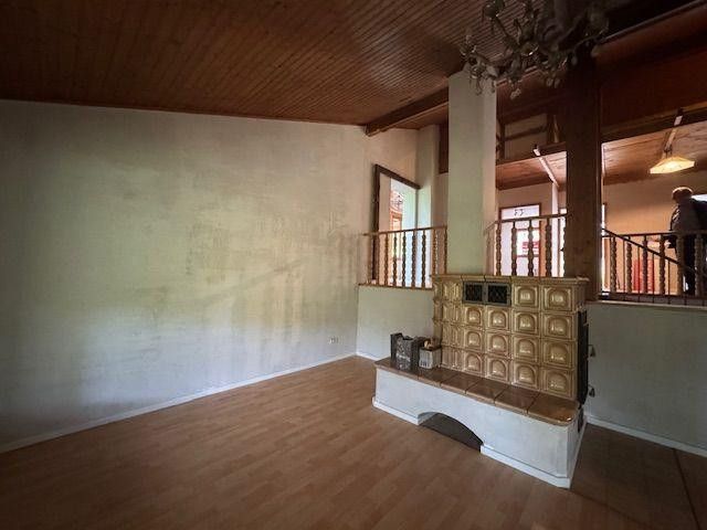 Lohmar-Rösrath-Einfamilienhaus für Individualisten Wald bis ans Haus, bezugsfrei – Wohnzimmer 3