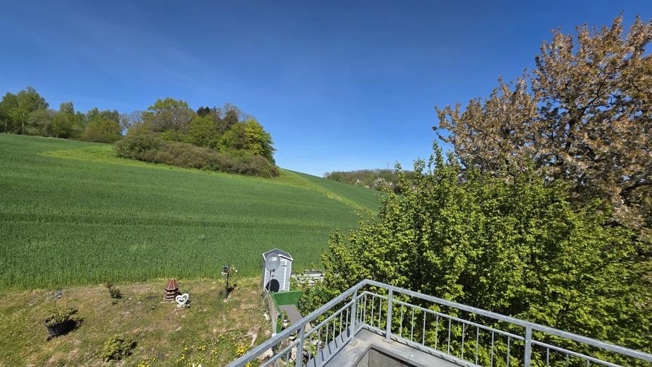 Hochwertige 3 Zimmer Wohnung mit großer Dachterasse inkl. EBK + Stellplatz - ab sofort verfügbar – Ausblick Dachterasse