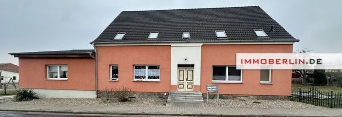 IMMOBERLIN.DE - Attraktives Mehrfamilienhaus mit Nebengebäuden nahe Naturpark Unteres Odertal