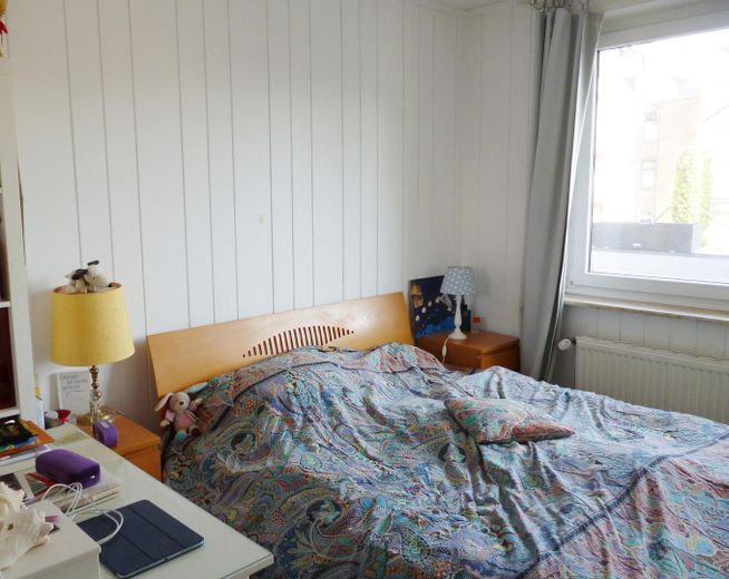 Schöne optimal geschnittene Dreizimmerwohnung, 76 qm, in Düsseldorf Flingern-Nord. – Schlafzimmer