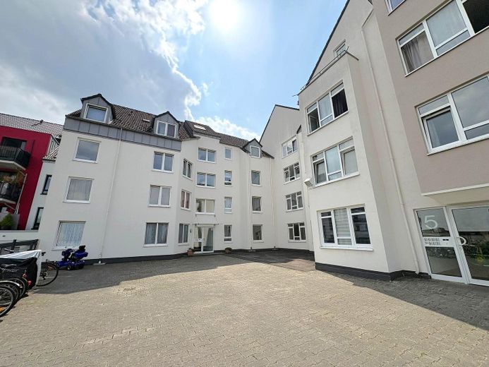 Gemütliche 2-Zimmer Wohnung zur Selbstnutzung oder Kapitalanlage | Provisionsfrei – Hausansicht