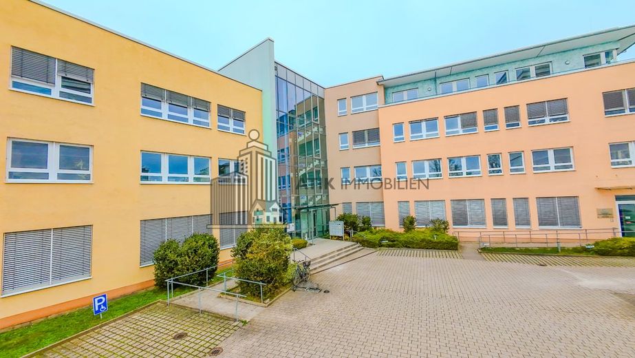 ATIK: Moderne Büro-/Praxisflächen in idealer Lage - hochwertig ausgestattet – Drohnenaufnahme