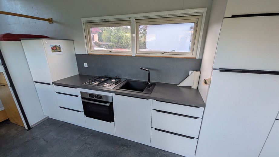 Tiny House su ruote di 18 m² con riscaldamento a infrarossi e arredamento interno - Senza terreno – Foto 4
