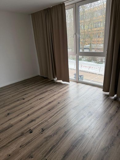 Appartement 2 pièces avec balcon – Zimmer