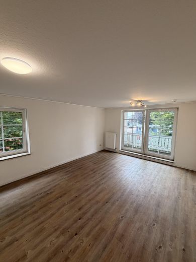 Helle 1,5 Zi. Wohnung mit Balkon – Foto 14