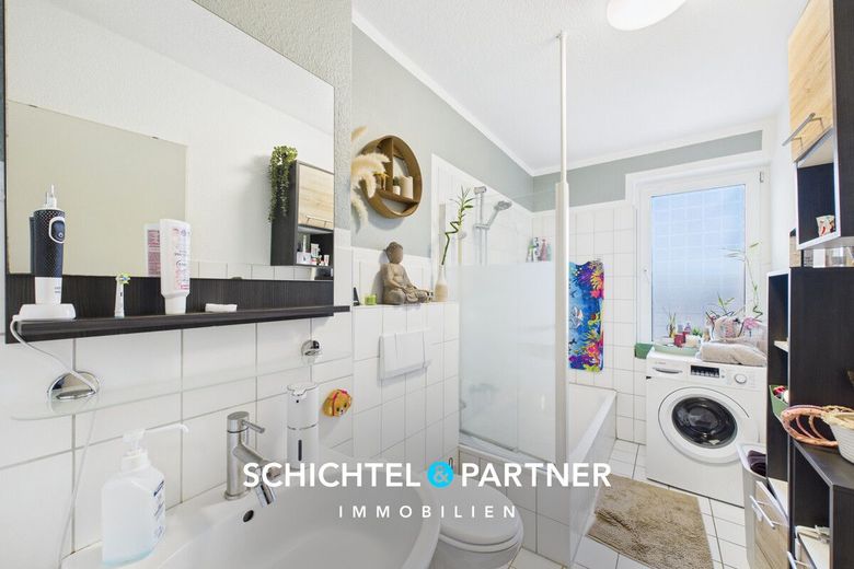 Mittelshuchting | Gepflegte 3-Zimmer-Wohnung mit Carportstellplatz – S&amp;P | Badezimmer