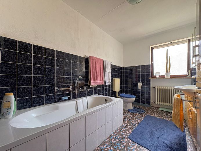 Zweifamilienhaus, teilvermietet, Wohnung im OG in Renovierung. Zentrale Lage Hamm/Sieg – Foto 18