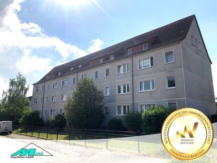 Продаётся 3-комнатная квартира площадью 61 м² с парковочным местом в Бад-Лаузике – Foto 1