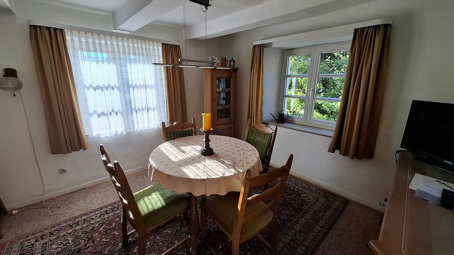 Besonderes Haus mit Geschichte in Dorf mit Ausblick – Foto 11