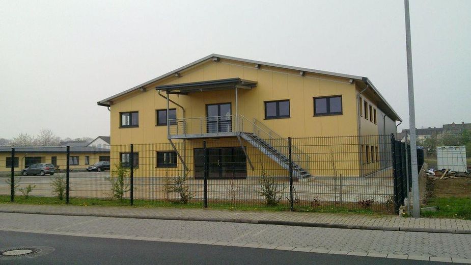 Uffici e spazi commerciali nel parco industriale di Sinzig – Foto 3