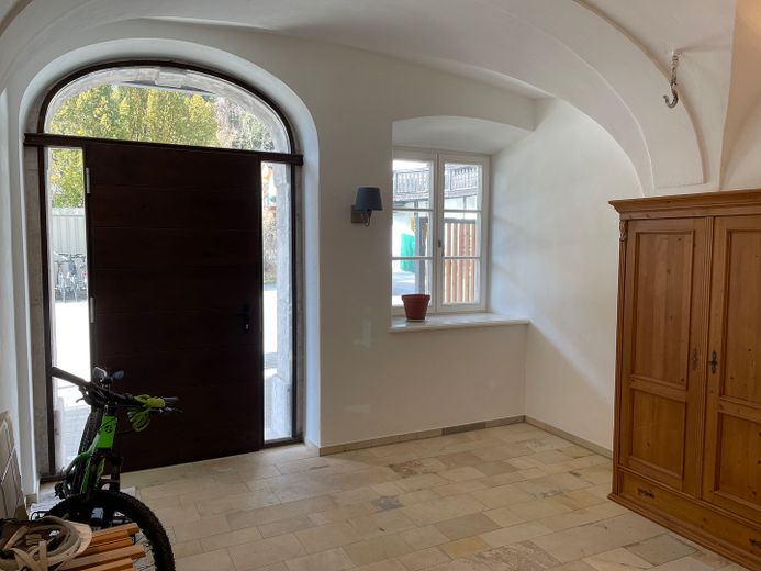 Appartamento al piano terra quasi nuovo con dotazioni di pregio e architettura eccezionale – Foto 6