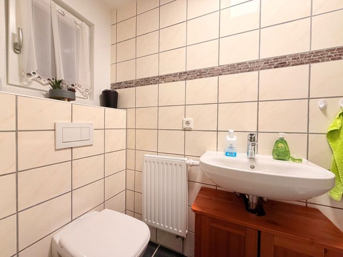 Modernisiertes EFH auf großzügigem Grundstück in begehrter Wohnlage – Badezimmer UG