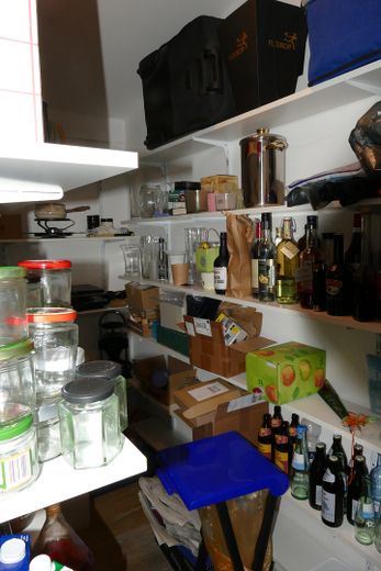 PROVISIONSFREI! Exklusives 4-Zimmer Penthouse in ruhiger Lage in Rosenheim Süd – Speisekammer