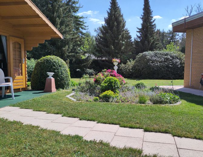 Barrierefreier Bungalow in gepflegter Gartenanlage – mittlere Gartenanlage