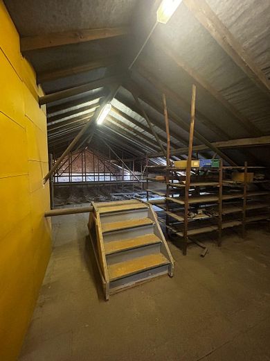 Renovated office with 420sqm warehouse / hall | production area incl. sanitary facilities – Foto 13