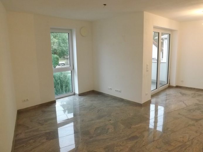 Uygun konumda modern üç odalı daire – Wohnbereich