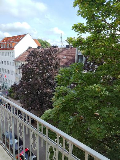 Umfassend renovierte Wohnung im Jugendstilgebäude, provisionsfrei – Balkon