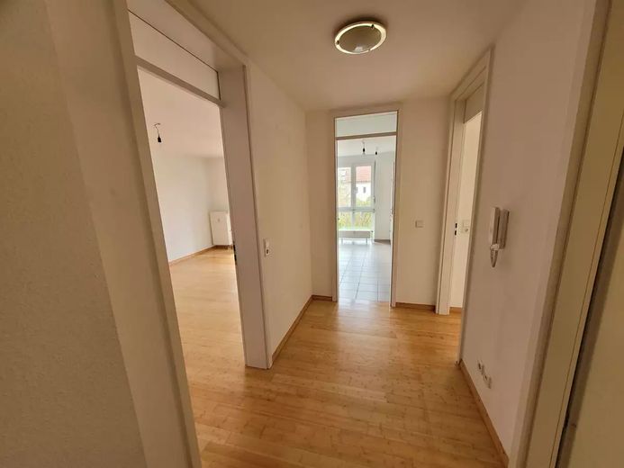 Helle 2-Zimmer-Wohlfühloase mit Balkon in KA-Hagsfeld – Foto 3