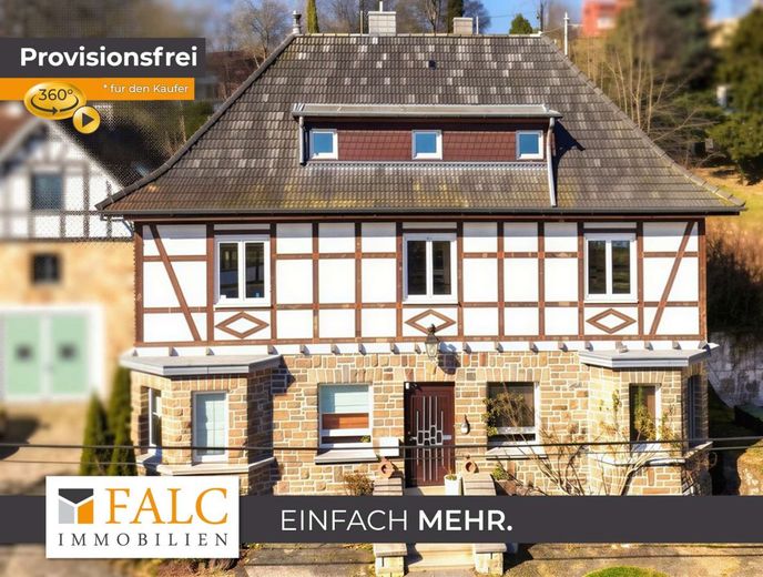 11 Zimmer, großer Garten und viel Potenzial - Haus mit Charakter – Titelbild