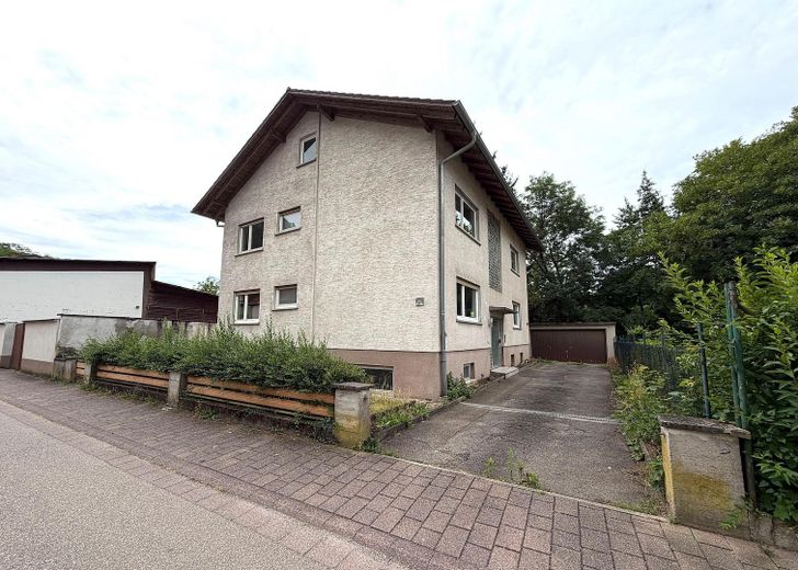Freistehendes 2-Familienhaus * in MÜHLHAUSEN – Zweifamilienhaus