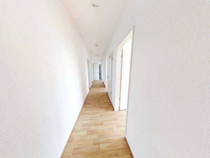 ** Helle 4-Zi.-Whg. mit BALKON und EBK in Rahlstedt ** – Flur