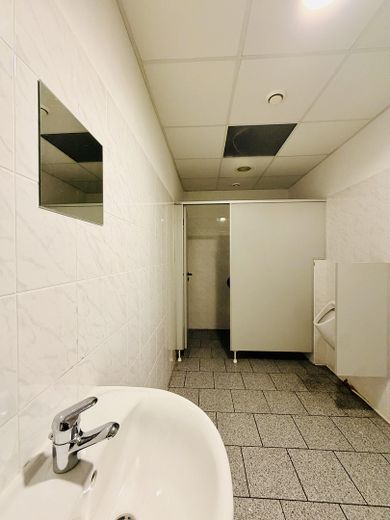Loftartiges Ladenlokal - stylisch und hochwertig ausgestattet in Karlsbad - Langensteinbach – Herren WC