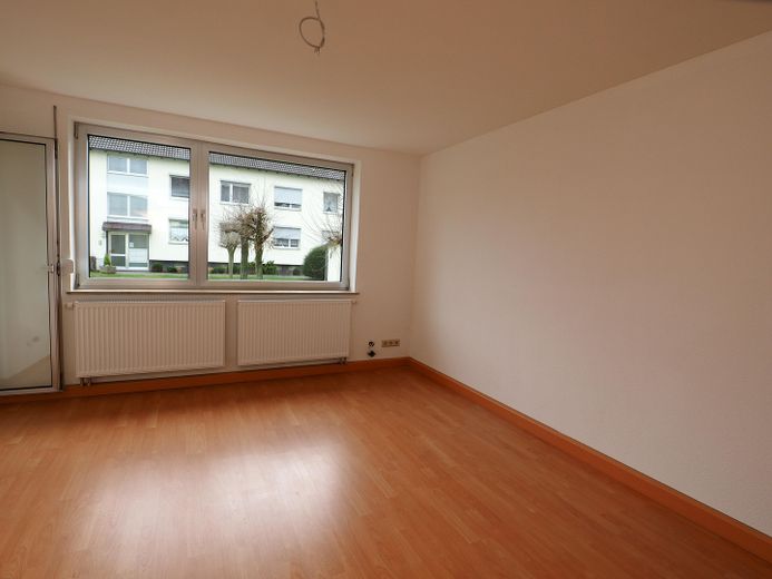 3,5-Raum Etagenwohnung für Sie! *von PRIVAT* – Wohnzimmer