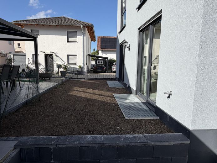Erstbezug im Neubau – Stilvolle 2-Zimmer-Wohnung mit eigenem Garten und moderner Ausstattung – Garten