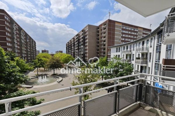 5,4 % IST-Rendite, renovierte 2 Zimmer Wohnung mit Balkon, EBK und Stellplatz