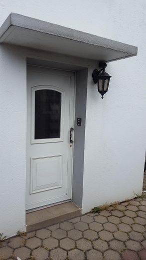 Einfamilienhaus mit Anbau nähe Unna-Zentrum – Eingang 3 Parteien Anbau