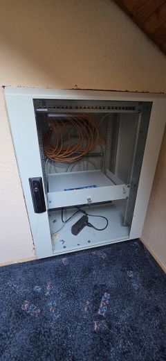 Idillio familiare spazioso a Ebern – completamente ristrutturato nel 2007 e confortevole – Netzwerk