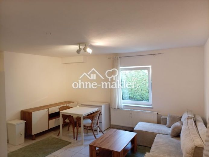 Appartement fraîchement rénové et meublé, avec place de parking en sous-sol incluse – Photo 1