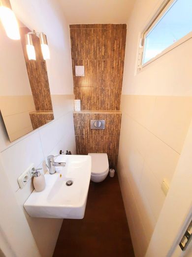 Top Lage in Rotherbaum !!! Traumhaftes Penthouse, 84 m" Grundfläche!, in ruhigem Jugendstilvilla – Gäste - WC