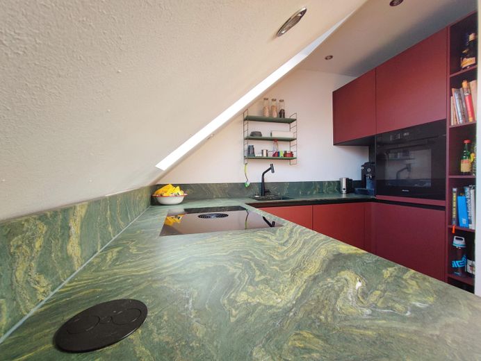 Naturstein-Arbeitsplatte