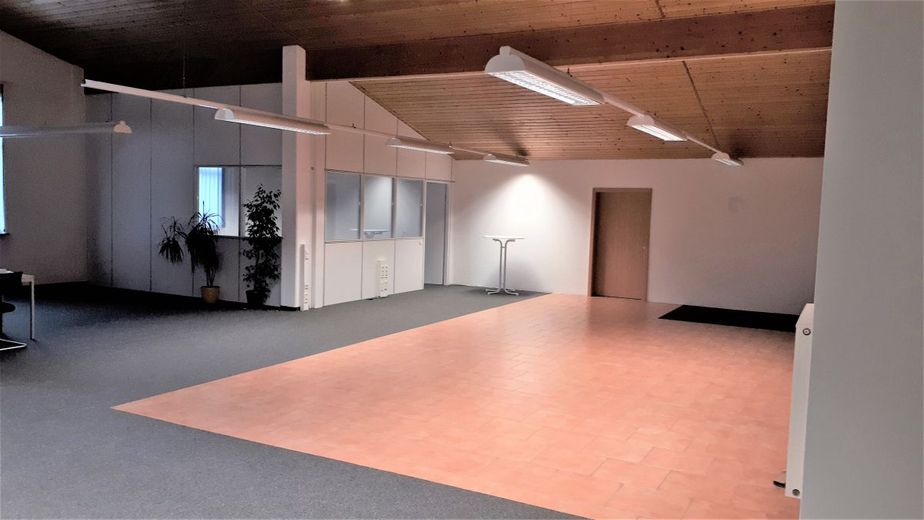 repräsentative Büro- und Praxisfläche – Büro gesamt OG