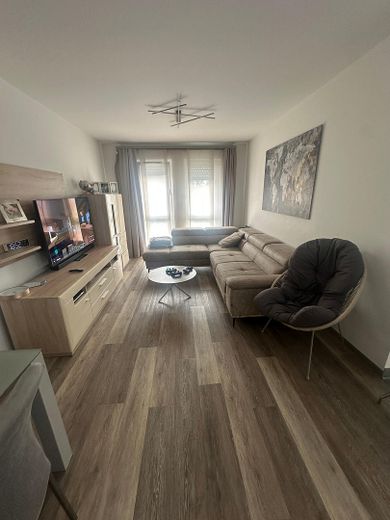 Moderne 3-Zimmer-Eigentumswohnung mit Westbalkon, Tiefgarage und Aufzug in begehrter Lage von Stein – Foto 10