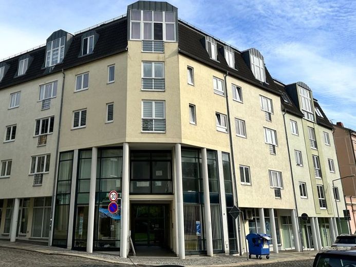 Büro/Praxis in günstig gelegenem WGH, Neubau 1996, 1.OG, ca. 125 m², Balkon, Modernisierungsbedarf – Foto 1