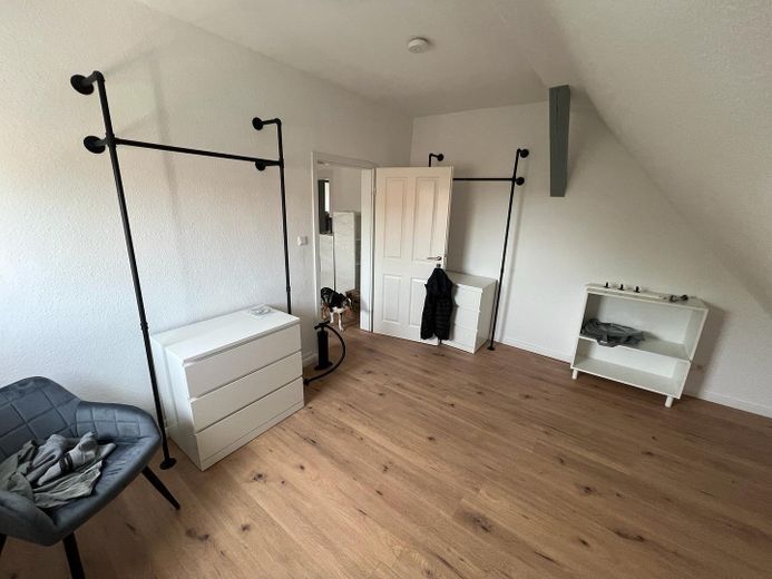 Appartement de 4 pièces avec cuisine équipée et jardin à louer ! Animaux domestiques autorisés ! – Photo 5