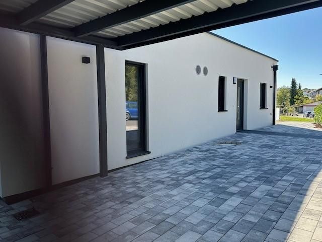 Eingang vom Carport