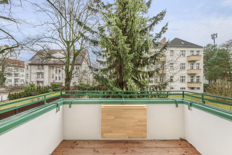 Balkon mit Blick ins Grüne