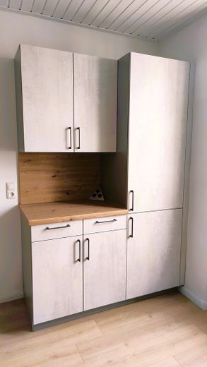 Küche - Kühlschrank Nebenblock